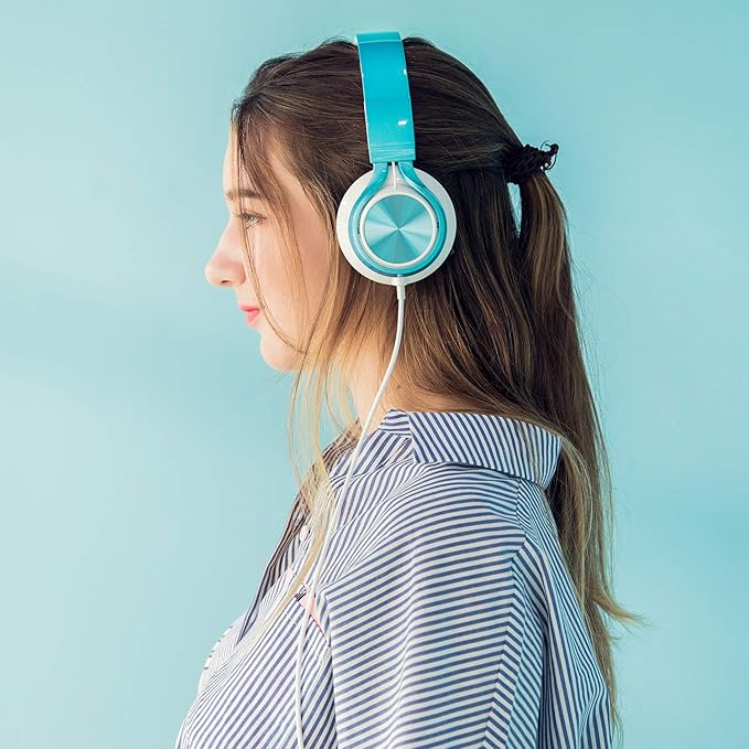 AILIHEN Kids Headphones for School Boys, Headphones with Microphone for Chromebook Laptop Computer Smartphone, 3.5mm Foldable Lightweight Headset for Teen Teenager (Lime Green)