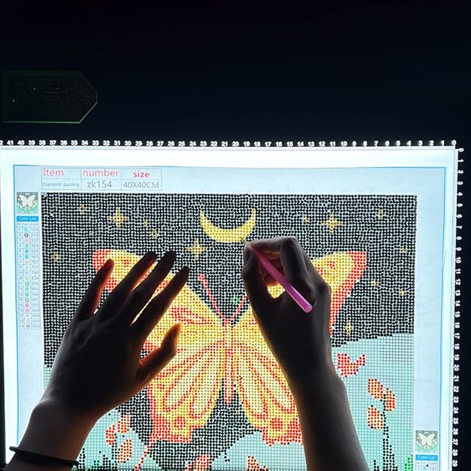 HSK A4 Artist tracing Light Box Copy Table,USB Power Dimmerable 7000 Lux Lock Button Artcraft Light Pad for Tatto Drawing, Sketching, Animation,Diamond Painting